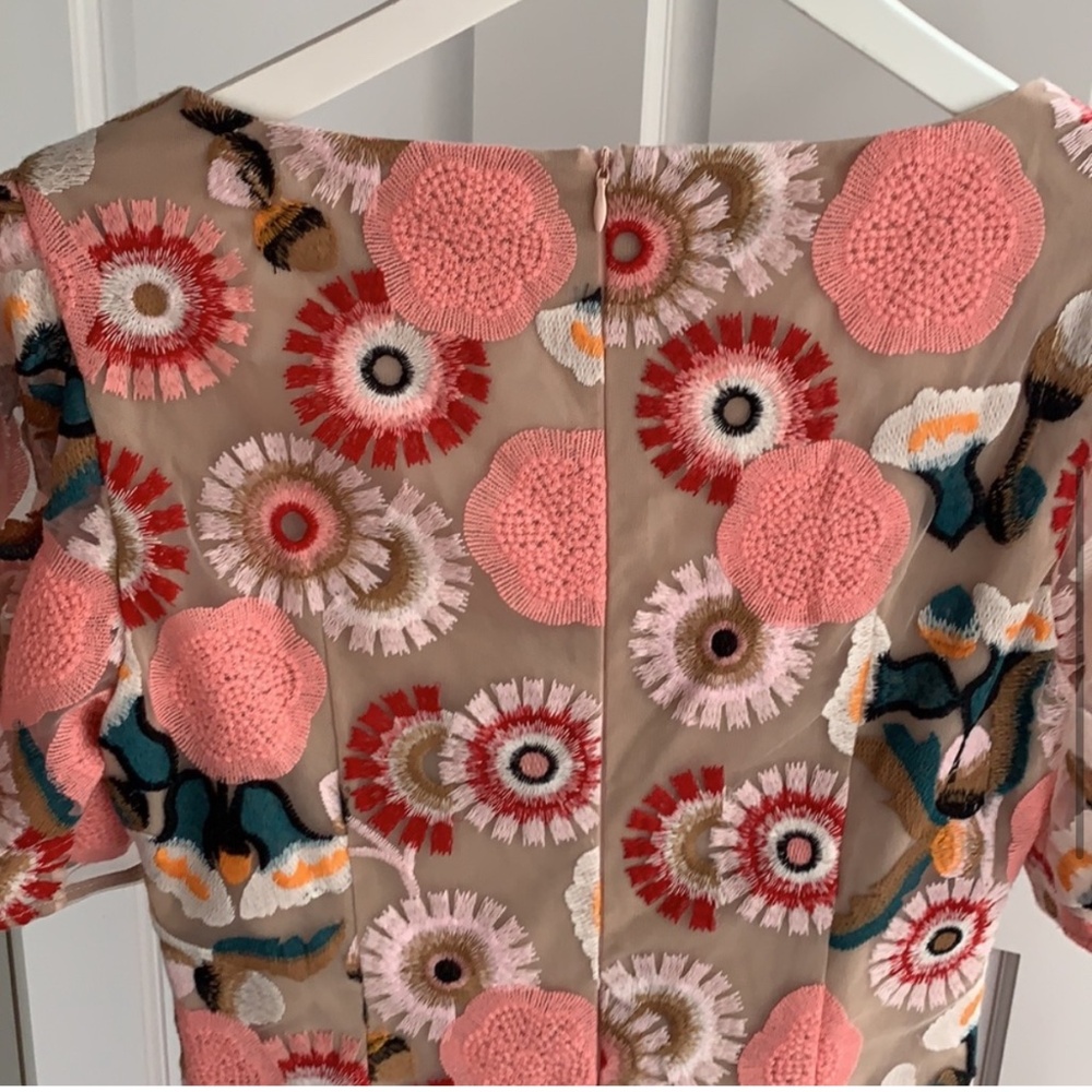 Elliatt floral dress - Picture 3 of 3